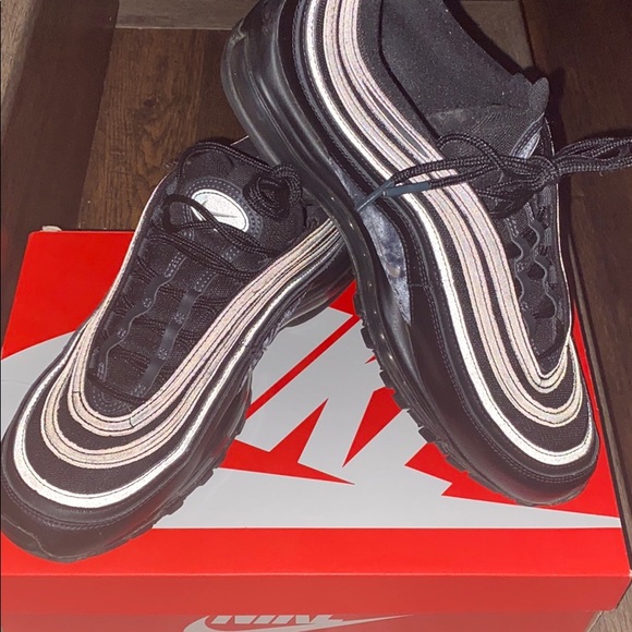 Nike air max 97 size 10 (good condition) - Picture 3 of 4
